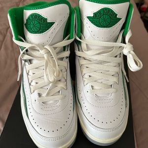 Air Jordan 2 Lucky Green